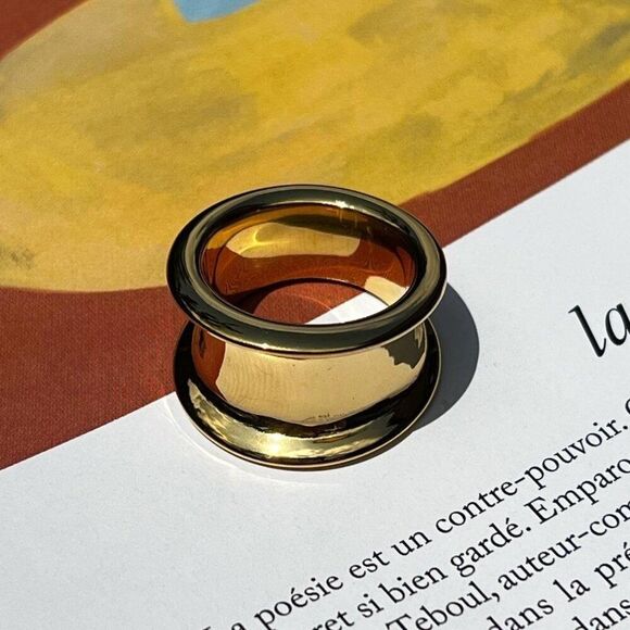 New! “Diane” Gold Ring - Picture 1 of 4